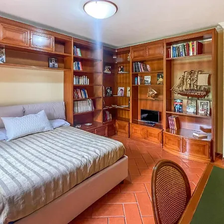 Cozy In Holiday home *