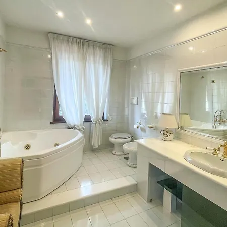 Cozy In Holiday home